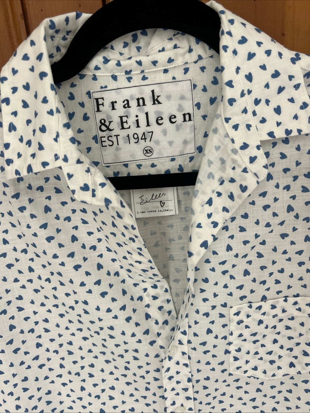 Frank & Eileen Women's XS White Blue Micro Heart Long Sleeve Cotton Blouse